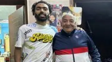 حسين الشحات يستعيد ذكريات رحيل والده بكلمات مؤثرة في الذكرى الثالثة لوفاته