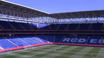 شاهد.. لقطات من داخل أرضية مباراة منتخب مصر وإسبانيا الآن