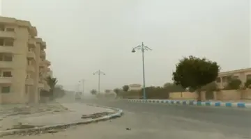 3 ظواهر جوية في طقس الجمعة.. تحذير من الرياح المثيرة للأتربة والشبورة الكثيفة