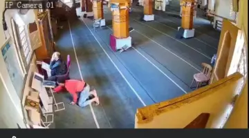 الكاميرات كشفته.. القبض على لص سرق هاتف مؤذن بمسجد برأس البر