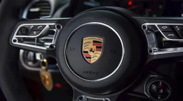 بورشه تعلن الانسحاب من مشروع بوجاتي ريماك وبيع حصتها بالكامل