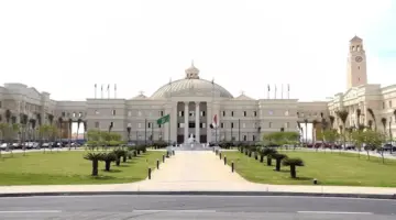 جامعة القاهرة: انتظام الدراسة والتسهيل على الطلاب في امتحانات منتصف الفصل