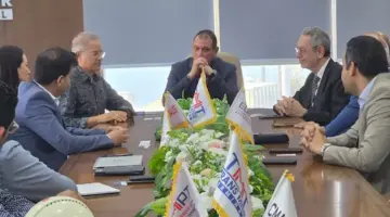 “رجال أعمال الإسكندرية” تجتمع مع مسؤولي محطة تحيا مصر لبحث تقليل زمن بقاء