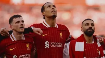 رسالة مؤثرة من فان دايك لصلاح وروبرتسون عقب رحيلهما عن ليفربول