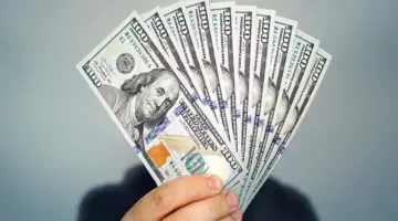 سعر الدولار مقابل الجنيه المصري في البنوك.. تحديث لحظي للأمريكي