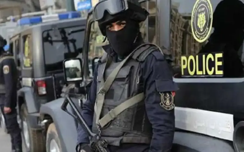 ضبط عامل متهم بسرقة هاتف من أحد معامل التحاليل بسوهاج