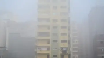 طقس متقلب يسود الأجواء.. شبورة صباحية ونشاط رياح في هذا الموعد