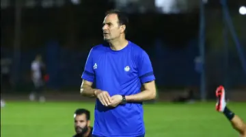 عبد الحميد بسيوني يوجه نصائح للاعبي الزمالك قبل مباراة شباب بلوزداد