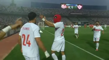 قناع سبايدر مان.. الحكم يرفع بطاقة صفراء في وجه عدي الدباغ بعد احتفاله بالهدف الملغي أمام بلوزداد