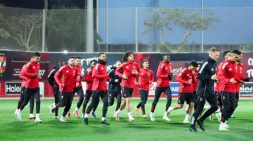 كيف يتحرك الأهلي مبكرا لتدعيم دفاعاته .. خطة جديدة لتجاوز موسم التراجع المفاجئ