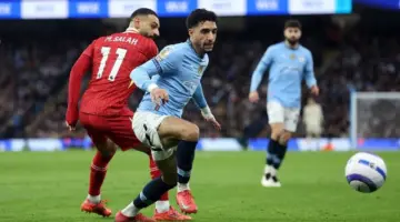 مان سيتي ضد ليفربول.. خروج محمد صلاح ومشاركة عمر مرموش