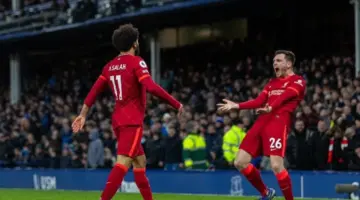 محمد صلاح يودع روبرتسون عقب إعلان رحيله عن ليفربول