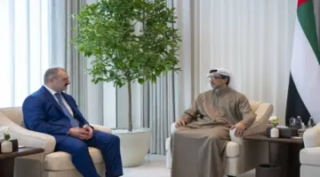 منصور بن زايد يناقش تعزيز التعاون مع المبعوث الخاص للرئيس البيلاروسي (فيديو)