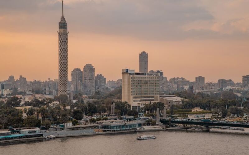 “خدعة حكومية” لمحدودي الدخل.. هكذا يتم التلاعب بأحلام بسطاء المصريين