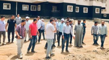 رئيس «حدائق العاصمة» يتابع ميدانيًا أعمال تنفيذ شبكات الطرق والمرافق بمشروعات الإسكان الأخضر ضمن مبادرة «سكن لكل المصريين»