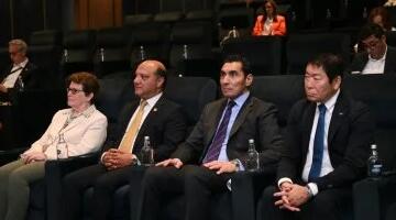 وزير الرياضة يشهد توقيع عقد استضافة مصر لبطولة العالم للجمباز الفنى للناشئين