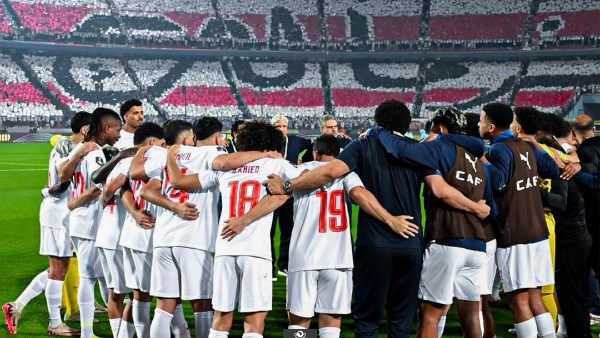 معتمد جمال يمنح لاعبي الزمالك إجازة 40 يوما بعد التتويج بالدوري
                                                
                                                
                                                    22/05/2026 02:22 ص
                                                
                                                
                                                    كشف الإعلامي خالد الغندور أن الجهاز الفني للفريق الأول لكرة القدم بنادي الزمالك، بقيادة معتمد جمال، قرر منح لاعبي الفريق راحة طويلة تصل إلى 40 يومًا، وذلك عقب التتويج بلقب الدوري المصري الممتاز خلال ا