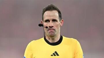 7 معلومات عن الألمانى ساشا ستيجمان حكم مباراة الزمالك وسيراميكا