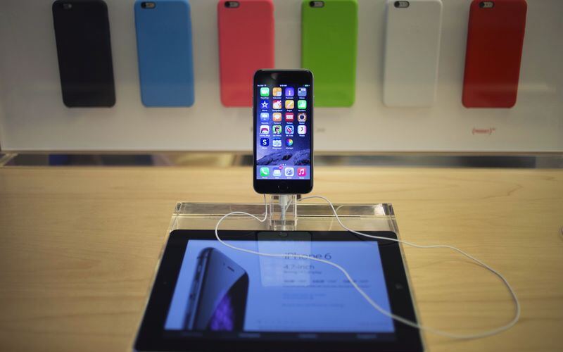 آبل تستعد لإطلاق تطبيق كاميرا قابل للتخصيص في تحديث iOS 27 بواسطة Investing.com