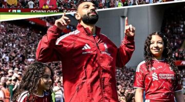 أحمد شوبير يعلق على وداع صلاح لجماهير ليفربول: رحلة أسطورية للأعظم في التاريخ
                                                
                                                
                                                    24/05/2026 10:01 م
                                                
                                                
                                                    علق الإعلامي أحمد شوبير  على وداع النجم المصري محمد صلاح لجماهير نادي ليفربول الإنجليزي، بعد نهاية مشواره مع الفريق.