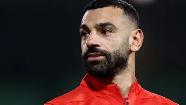 أوضة اللبس فيها مشكلة.. أسطورة ليفربول يرد على رسالة صلاح النارية
                                                
                                                
                                                    16/05/2026 10:17 م
                                                
                                                
                                                    رد ستيفن جيرارد، أسطورة فريق ليفربول الإنجليزي، على رسالة الدولي المصري محمد صلاح، نجم الريدز، بشأن وضع الفريق