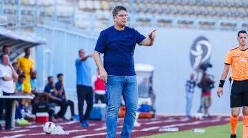 أيمن الرمادي يعالج الأخطاء الدفاعية في البنك الأهلي بعد ثلاثية بتروجت