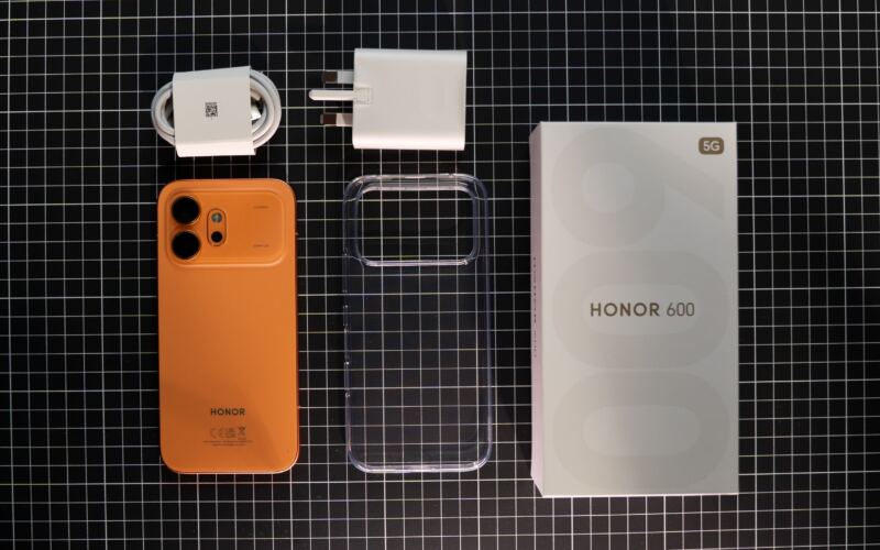 إعادة تعريف الرائد.. سلسلة HONOR 600 series تجمع الأداء المتميز مع تكلفة أقل