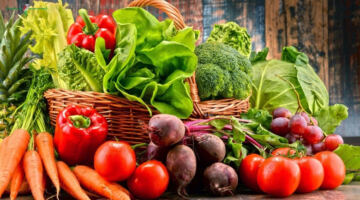 ارتفاع مذهل في أسعار الطماطم والفاصوليا والبامية يثير قلق المستهلكين
