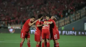 الأهلي يكتسح الزمالك بثلاثية نظيفة ويحسم القمة 132 في مسابقة الدوري