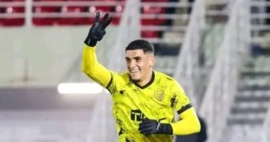 الأهلي يستفسر من المغرب الفاسي عن طلباته للاستغناء عن سفيان بنجديدة