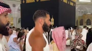الحمد لله.. كريم بنزيما يشارك متابعيه فيديو أثناء آداء مناسك الحج
                                                
                                                
                                                    23/05/2026 03:35 ص
                                                
                                                
                                                    نشر الفرنسي كريم بنزيما، مهاجم الفريق الأول بنادي الهلال السعودي ، فيديو له أثنا أداء مناسك الحج، عبر حسابه الرسمي على موقع التواصل الاجتماعي إنستجرام، مرفقًا