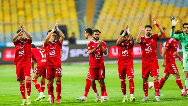 بالأرقام.. خسائر مالية كبيرة للأهلي بعد فقدان دوري أبطال أفريقيا والدوري
                                                
                                                
                                                    21/05/2026 08:44 م
                                                
                                                
                                                    يعد العام الحالي واحدًا من أكثر المواسم صعوبة على الصعيد المالي للنادي الأهلي، بعدما فقد الفريق فرصة المنافسة على عدة بطولات كبرى كانت تمثل