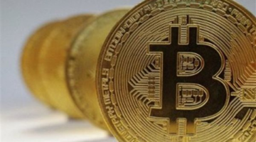 بيتكوين تنتعش مجددا وتتجاوز 77 ألف دولار بدعم آمال التهدئة بين واشنطن وطهران   منذ ربع ساعة