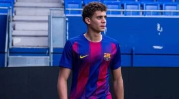 تألق في برشلونة واستدعاء للمنتخب.. بداية الحلم الدولي لحمزة عبد الكريم "تفاصيل"
                                                
                                                
                                                    13/05/2026 03:53 م
                                                
                                                
                                                    أشاد الكابتن أسامة زكي، مكتشف ومدرب النجم الشاب حمزة عبدالكريم نجم برشلونة الإسباني خلال فترة الناشئين، بانضمام اللاعب إلى القائمة الأولية لمنتخب مصر استعدادًا للاستحقاقات المقبلة.