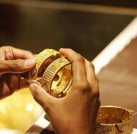تراجع سعر الذهب في السعودية بصورة ملحوظة بداية تعاملات يوم الأربعاء 29 أبريل