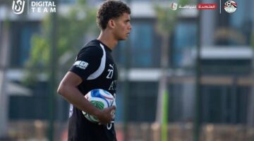 حمزة عبد الكريم ينضم لمعسكر منتخب مصر قبل ودية روسيا 26/05/2026 07:26 م كشف الإعلامي إبراهيم عبد الجواد، عبر صفحته الرسمية على موقع التواصل الاجتماعي، عن انضمام حمزة عبد الكريم إلى معسكر منتخب مصر، استعدادًا لخوض المباراة الودية المقبلة أمام منتخب روسيا.