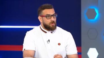 دويدار: حسام حسن غير مقتنع بمصطفى محمد.. واستبعاده فني وليس بسبب الزمالك
                                                
                                                
                                                    29/05/2026 09:00 ص
                                                
                                                
                                                    علق أحمد دويدار، لاعب الزمالك السابق على استبعاد حسام حسن المدير الفني للمنتخب