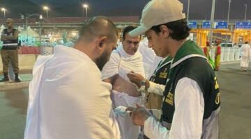 رصد صور مشرقة لـ كشافة تعليم الطائف في خدمة الحجاج في المشاعر المقدسة