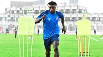 سامسون أكينولا سبب إيقاف قيد نادى الزمالك فى القضية 17