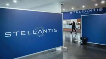 ستيلانتيس تفاجئ الجميع وتعود للربح بعد خسارة مليارية العام الماضي