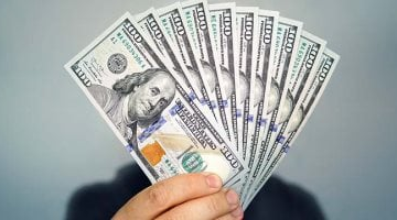 سعر الدولار على مدار الساعة: 52.83 جنيه سعر الشراء لدى البنك المركزي