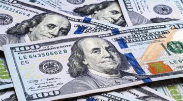 سعر الدولار مقابل الجنيه اليوم السبت في البنك الأهلي