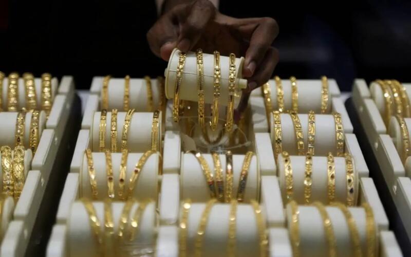 سعر ذهب عيار 21 ينخفض 35 جنيه في تحديث 17 مايو 2026