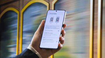 شاشتك، لعينيك فقط: شاشة الخصوصية في جهاز Galaxy S26 Ultra تحمي معلوماتك من أعين المتطفلين
