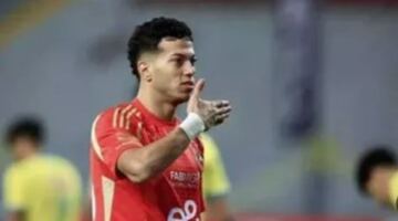 شبانة: الأهلي يجهز ملفًا قانونيًا ضد وكيل إمام عاشور 14/05/2026 12:40 ص أكد الإعلامي محمد شبانة أن إدارة النادي الأهلي تدرس اتخاذ إجراءات قانونية ضد آدم وطني، وكيل إمام عاشور، خلال الفترة المقبلة.
