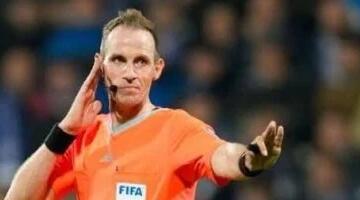عادل عقل: صافرة الألمانى ساشا من الاعتزال لإدارة لقاء الزمالك وسيراميكا