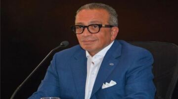 عمرو الجنايني: سيتم حل أزمة القيد.. وبطولة الدوري الأصعب في تاريخ الزمالك                                                                                                                                                    21/05/2026 12:20 م                                                                                                                                                    أعرب عمرو الجنايني رئيس اتحاد الكرة السابق، عن سعادته بتحقيق الزمالك لقب بطولة الدوري بعد عناء غير طبيعي في الموسم الحالي.