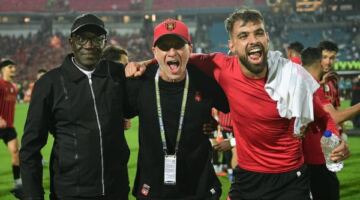 لامين نداي: احتفظت بقائمة أفضل مسددي الزمالك في جيبي طوال المباراة                                                                                                                                                    18/05/2026 11:13 ص                                                                                                                                                    أكد لامين نداي، المدير الفني لفريق اتحاد العاصمة، أنه كان يمتلك قائمة بأفضل مسددي ركلات الترجيح في فريق الزمالك خلال المباراة التي جمعت الفريقين، مشيرًا إلى أنه احتفظ بها في جيبه طوال اللقاء للاستفادة