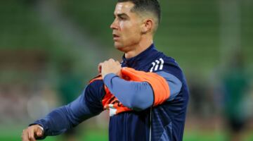 ما القنوات الناقلة لمباراة النصر ونيوم في دوري روشن السعودي 2025-2026؟ وكيف تشاهدها عبر الإنترنت؟