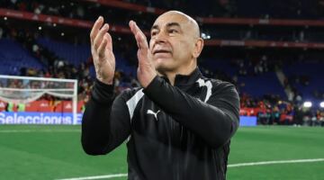 محامي حسام حسن: بدأنا اتخاذ الإجراءات القانونية ضد المسيئين للتوأم وأبرزهم آدم وطني
                                                
                                                
                                                    25/05/2026 04:30 ص
                                                
                                                
                                                    أكد أشرف عبدالعزيز، المحامي بالنقض ومحامي حسام حسن، أن المدير الفني لمنتخب مصر كلّفه بمتابعة جميع وقائع السب والتشهير التي تعرض لها مؤخرًا، واتخاذ الإجراءات القانونية اللازمة ضد المتجاوزين.